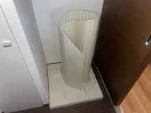 洗濯機置き場。横には収納棚有り！！洗剤のストックなどの置場にも困りません♪