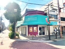 駅前通り商店街！路面店の角地です！
