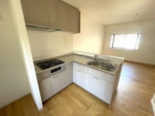 Ｌ字型のキッチン！！移動が少なくお料理がスムーズに♪(キッチン)