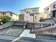 第一種低層住居専用地域の非常に閑静な住宅街♪土地面積228.16m2！２台駐車可♪(外観)