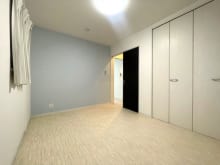 寝室や子供部屋など多彩いにお使い頂けます！(寝室)