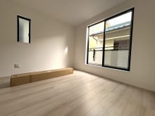 こちらのお部屋はバルコニーに面しており、日当たり、通風ともに良好です！