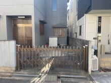 ゆったりの駐車スペース！(外観)